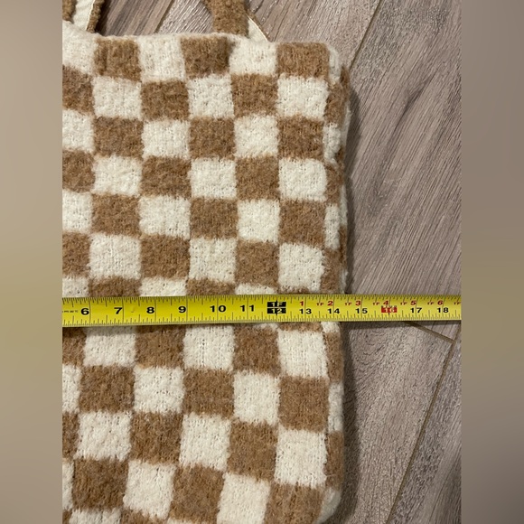 FREE PEOPLE Checkers Carry On
Scarf Set - Picture 9 of 11